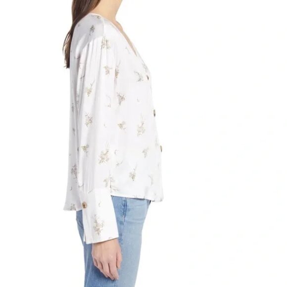 Something Navy Pretty Button Through Top L - Picture 3 of 16